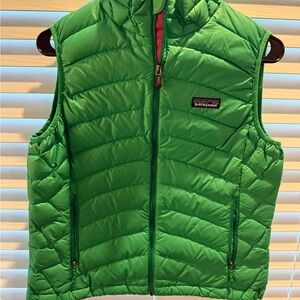 Women’s Patagonia Kelly Green Puffer Vest MEDIUM